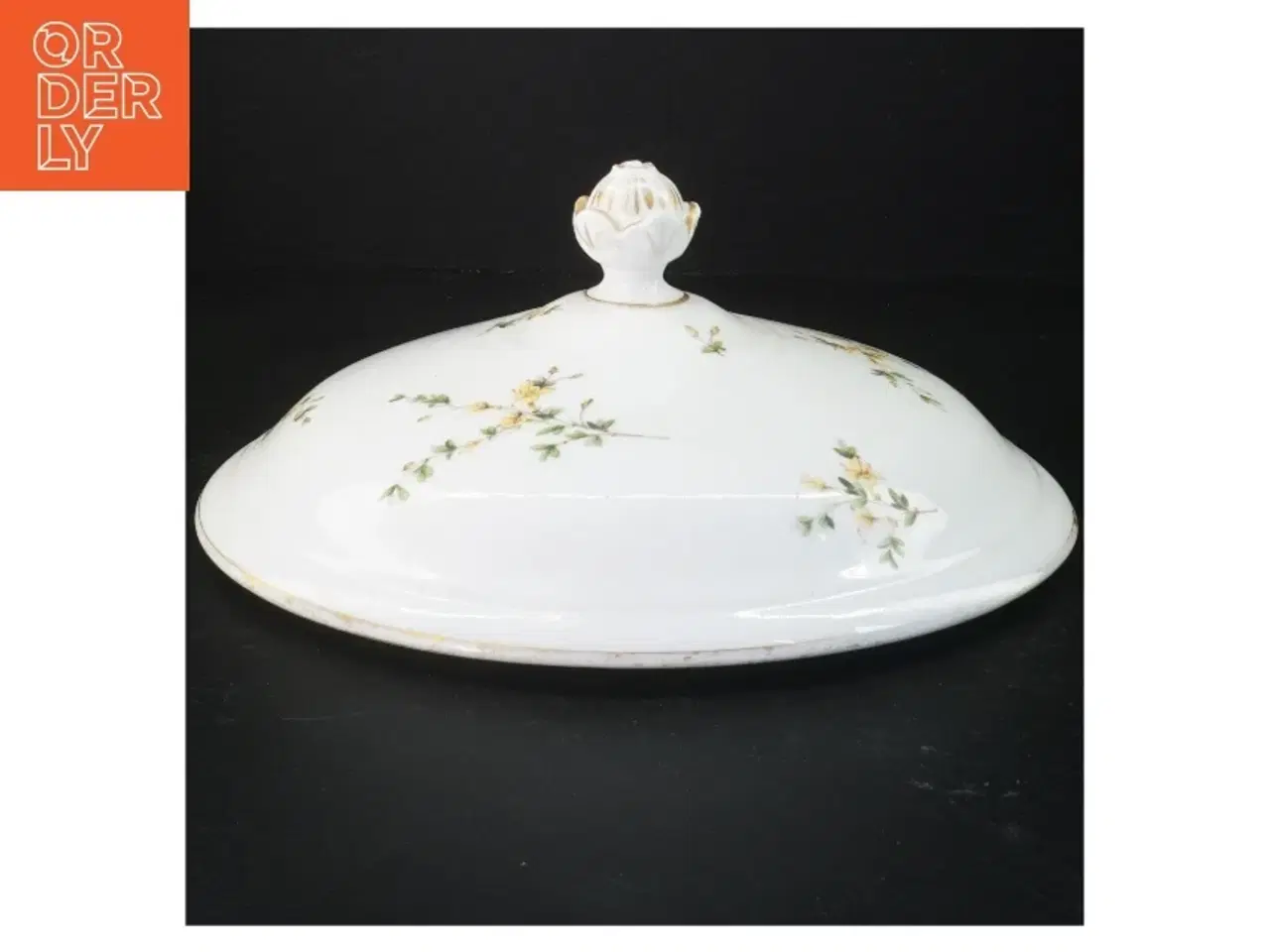 Billede 1 - Porcelænslåg med blomstermotiv (str. Ø 28 cm)