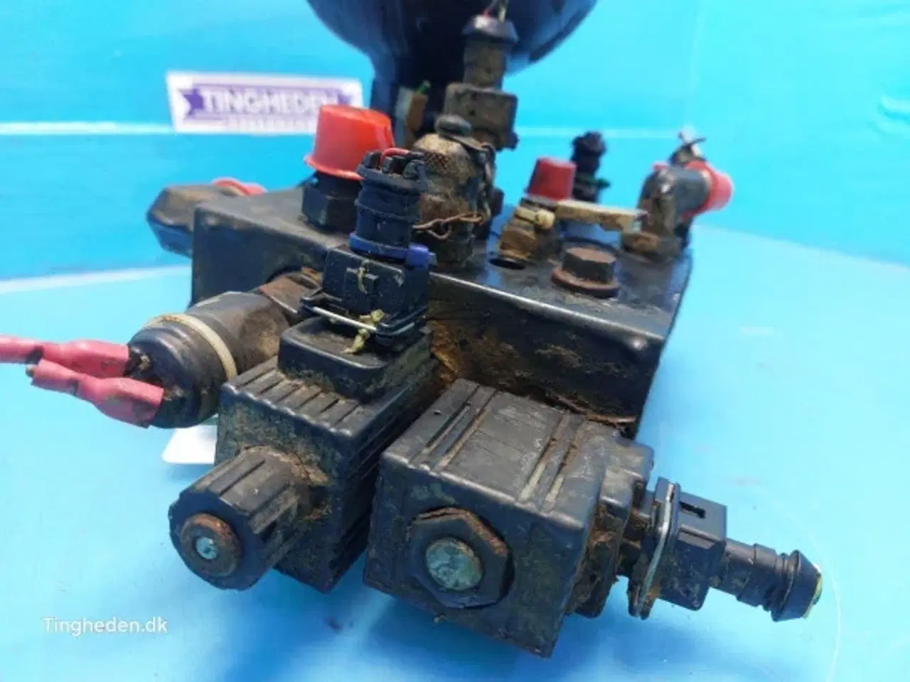 Billede 14 - Valmet 8050 Hydraulikventil 33010630