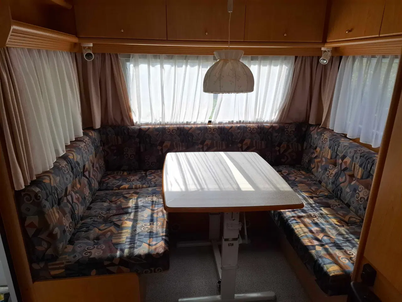 Billede 4 - Dethleffs RG4 Family campingvogn
