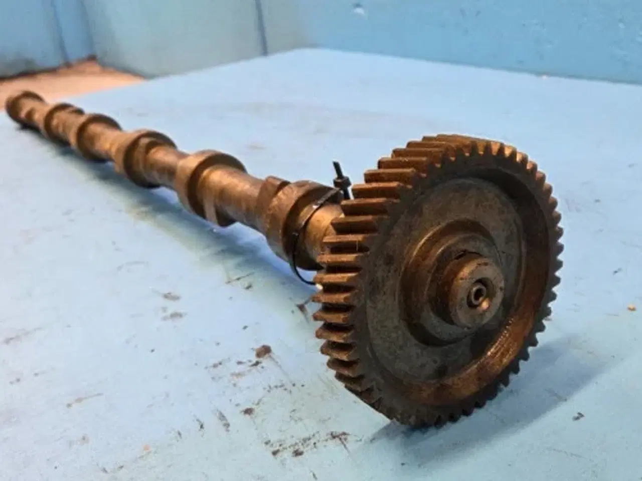 Billede 14 - Massey Ferguson 40   Knastaksel   