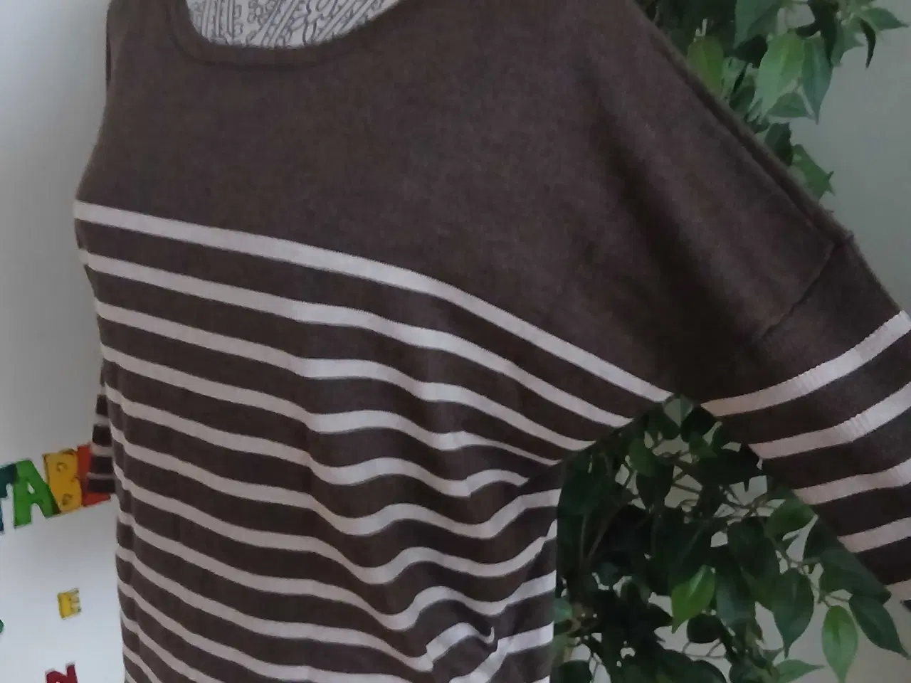 Billede 5 - Trøje. Saint Tropez. Medium/38