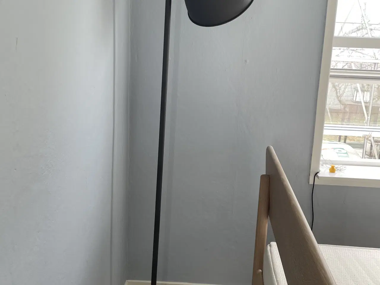 Billede 1 - HEKTAR gulvlampe i mærkegrå