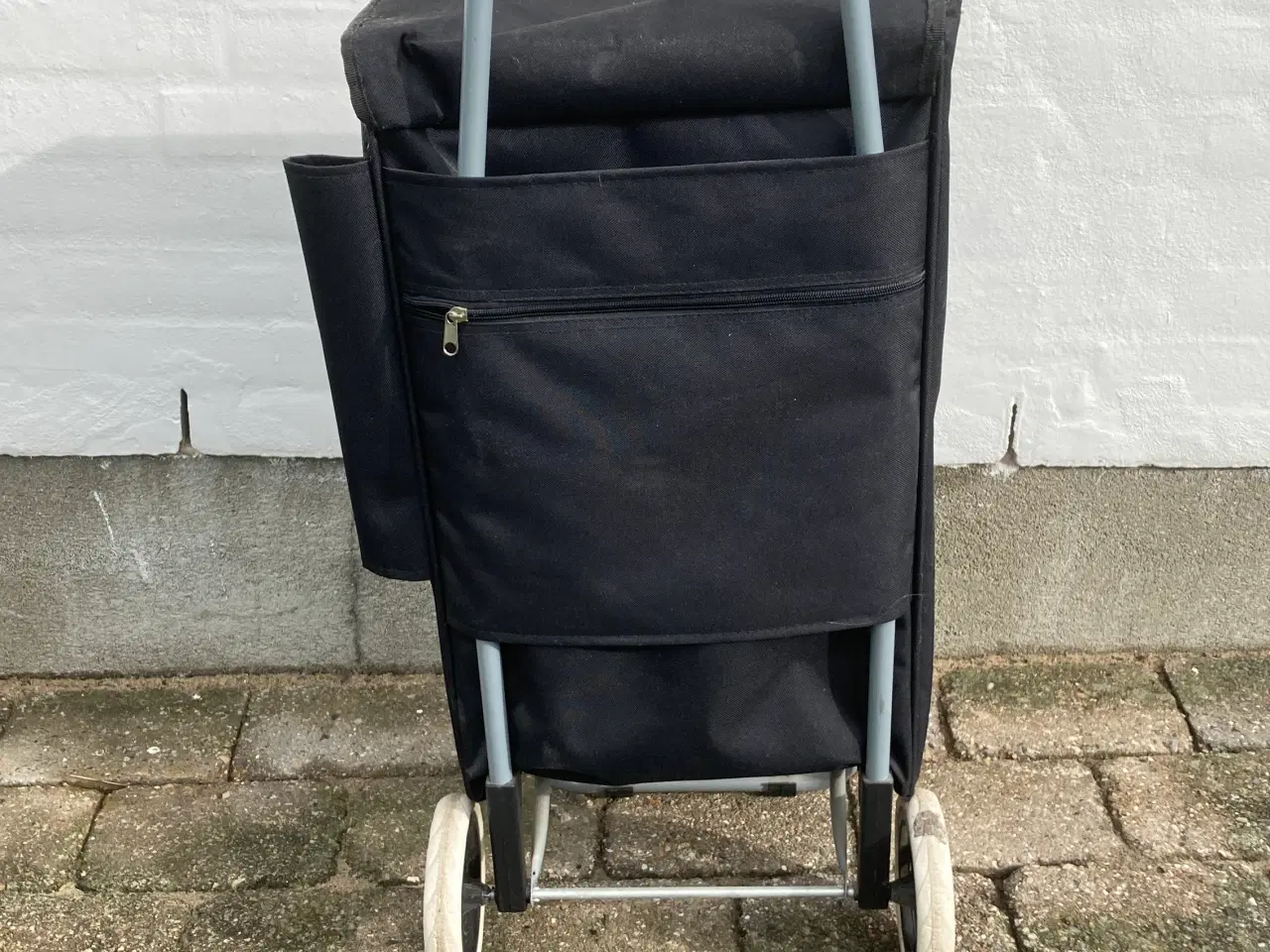Billede 3 - Sort indkøbstrolley 
