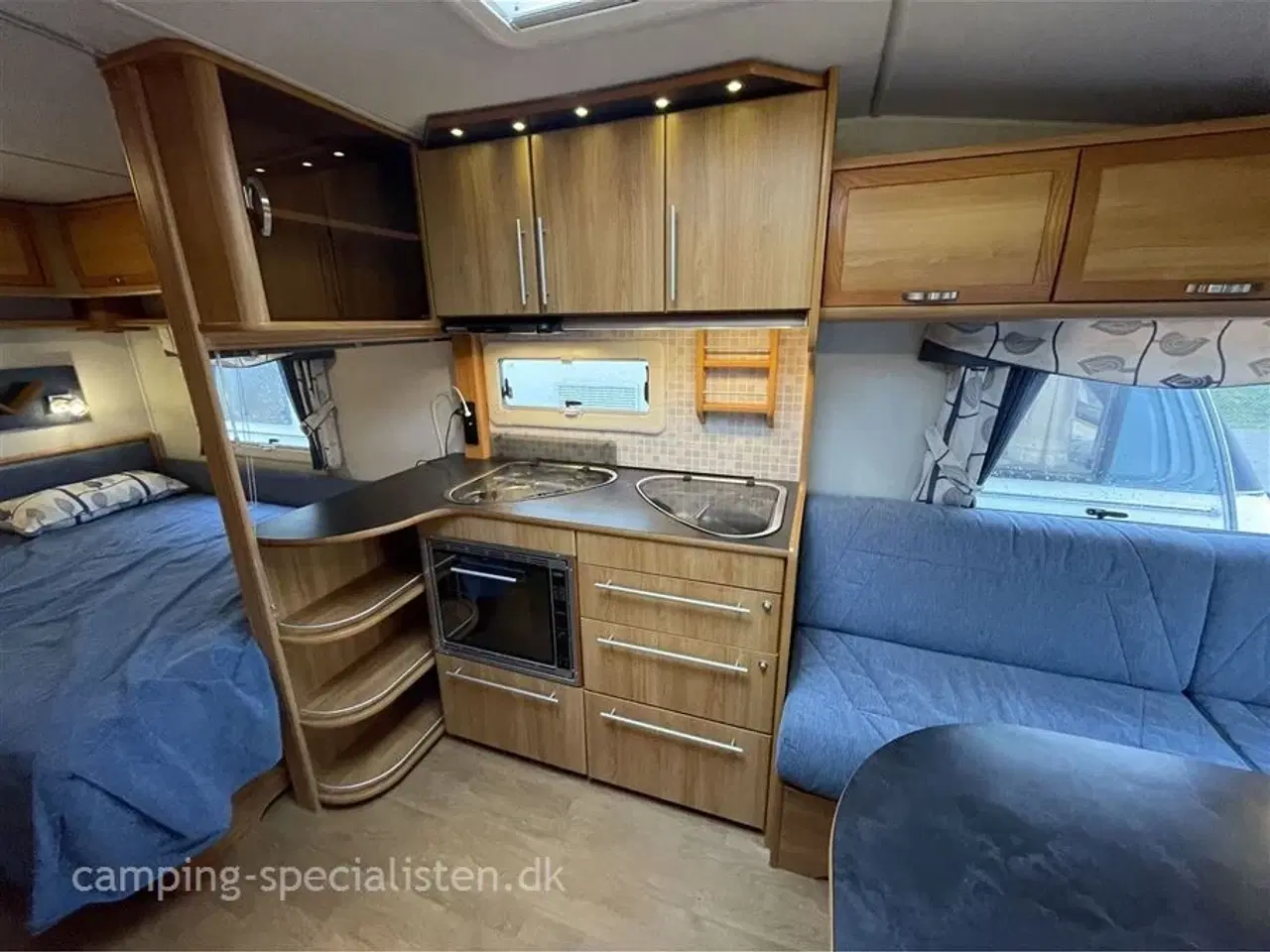 Billede 9 - 2009 - Polar CTH 520   Polar 520 CTH model 2009 kan nu ses Hos Camping-Specialisten.