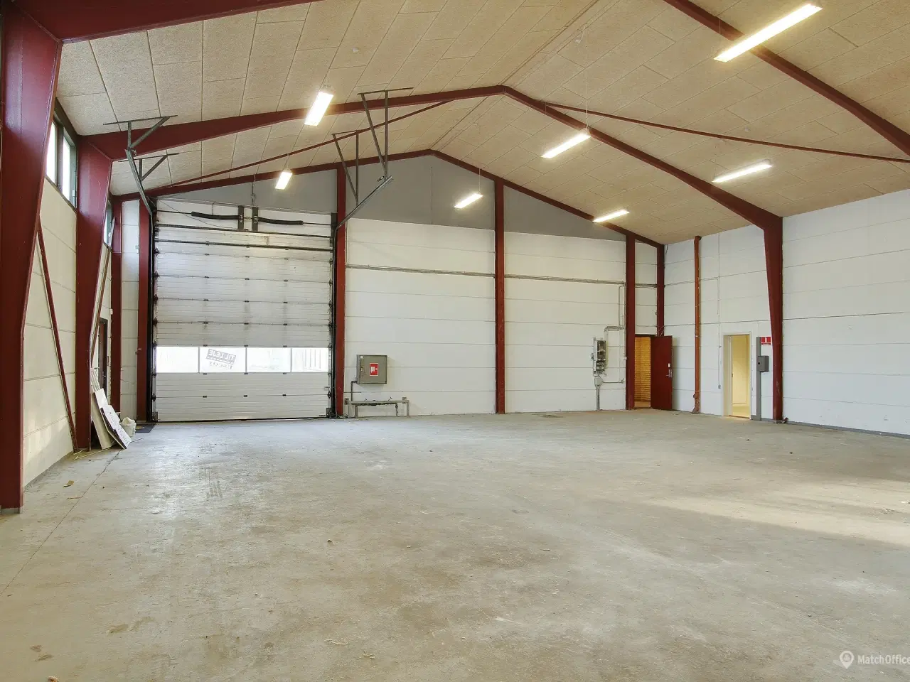 Billede 4 - Centralt lager/produktionslejemål med udegård