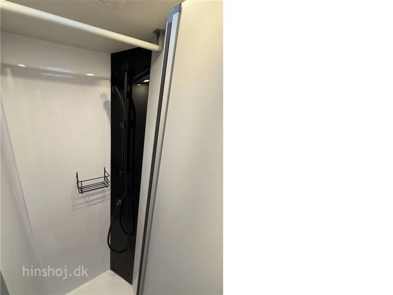 Billede 10 - 2026 - Etrusco I 7400 QBC Scandic Edition   Etrusco by Hymer er Italiensk Elegance og Komfort fra Hinshøj Caravan