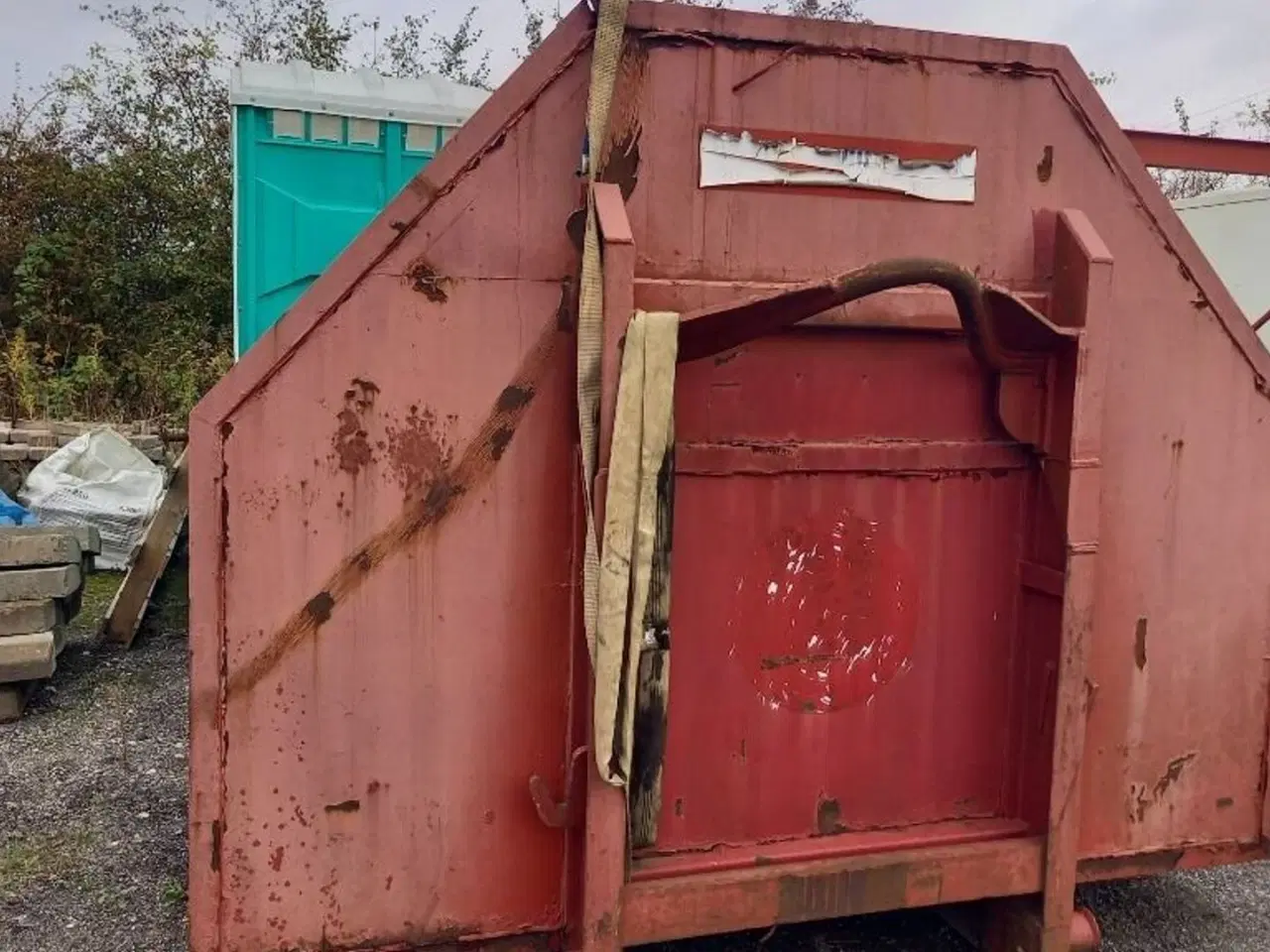 Billede 2 - Toilet lad med 6 toiletter og pissoir