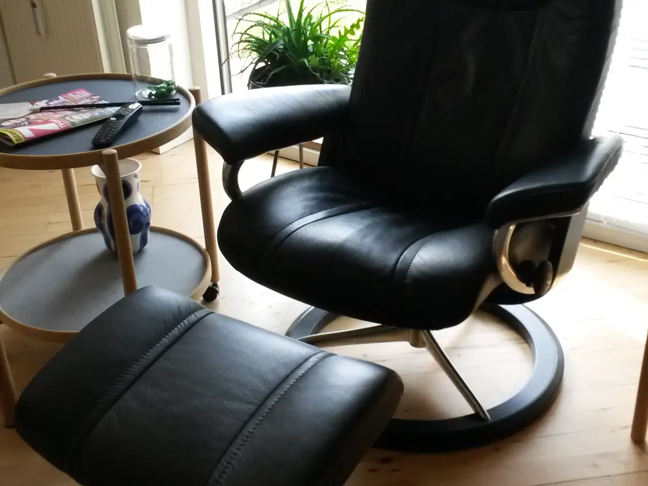 Billede 4 - stressless wing med skammel på signature stel 