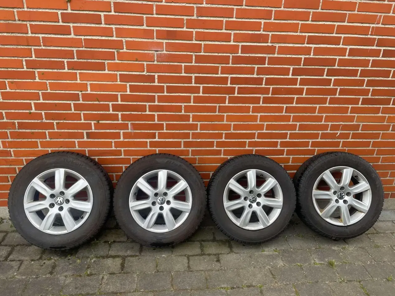 Billede 1 - 15” Originale VW alufælge med vinterdæk