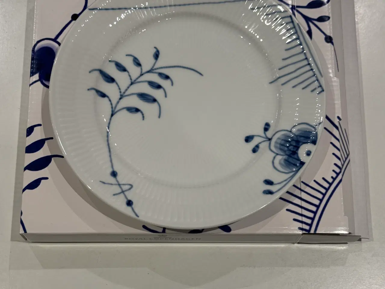 Billede 1 - 2 x Royal Copenhagen Blå Mega Riflet tallerken 19Ø