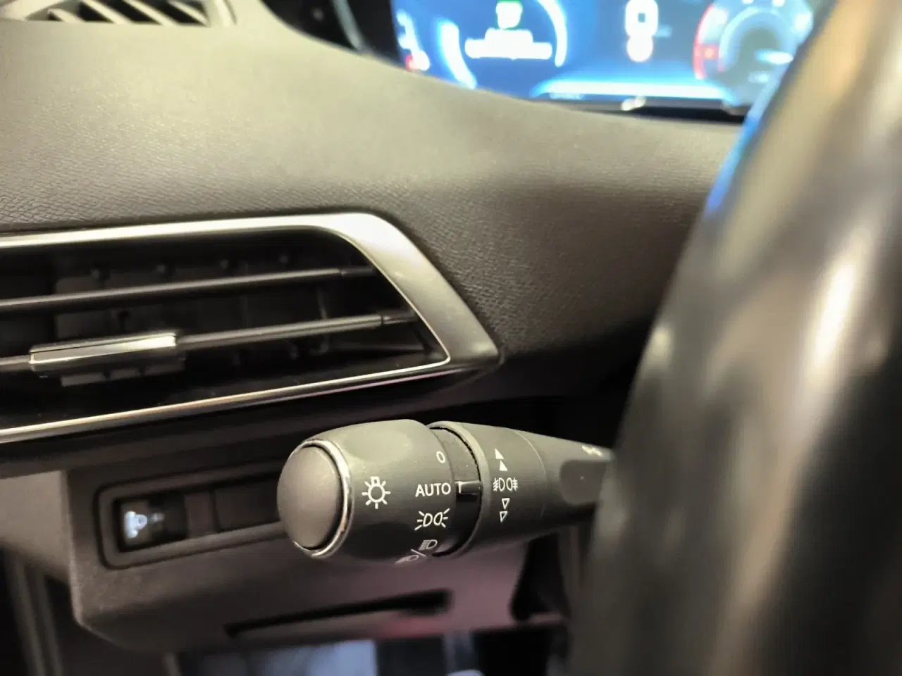 Billede 14 - Peugeot 5008 1,5 BlueHDi 130 Allure 7prs