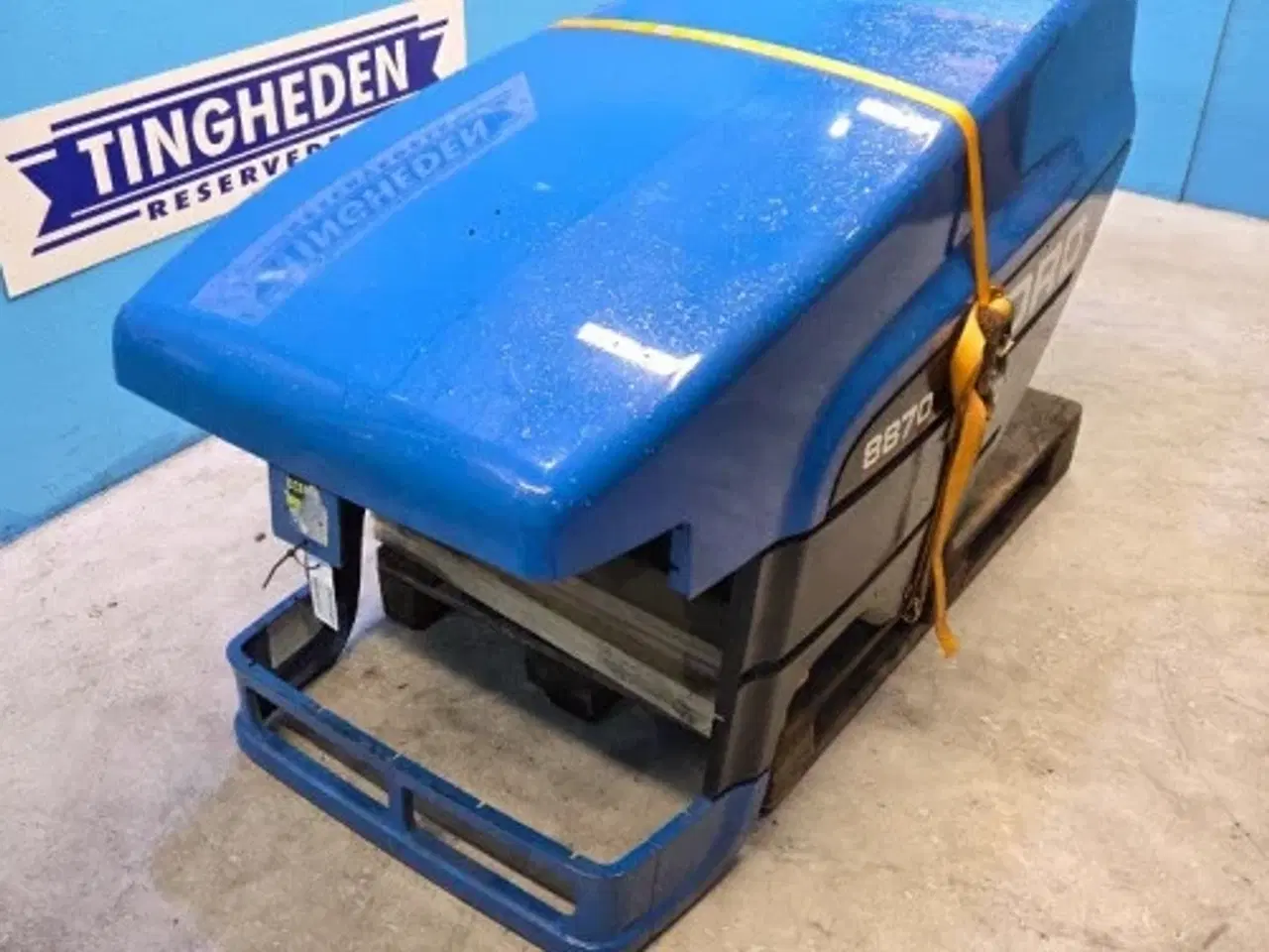 Billede 11 - Ford 8870 Motorhjelm