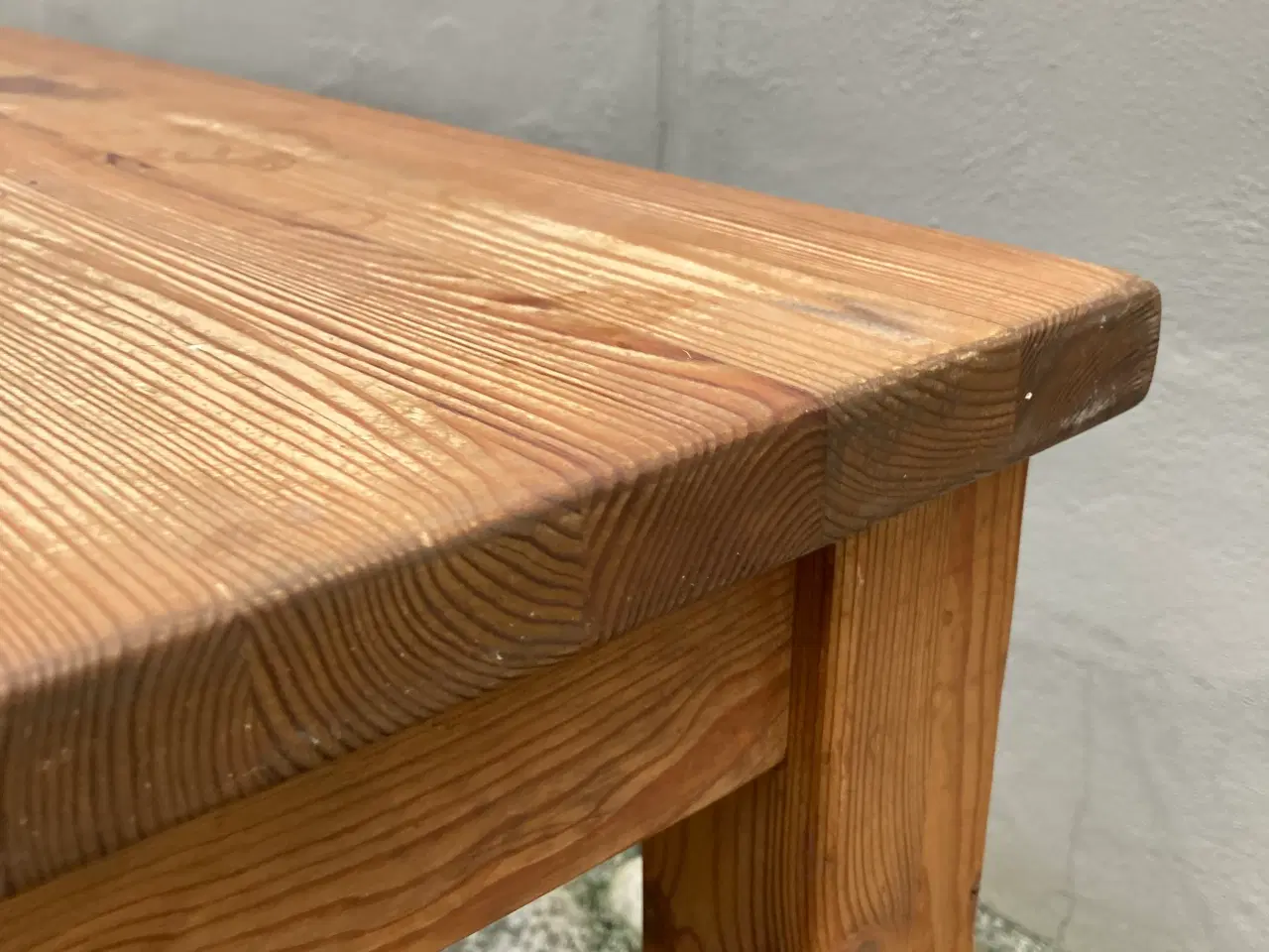 Billede 5 - 70’er sofabord i massiv fyrretræ med flot patina