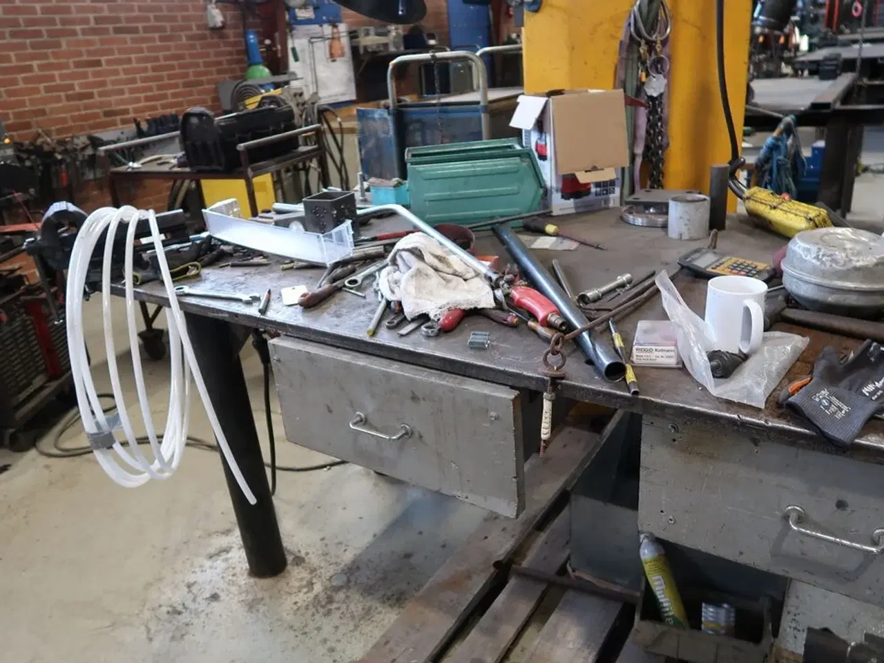 Billede 4 - Svejsebord med div. Værktøj og varelager