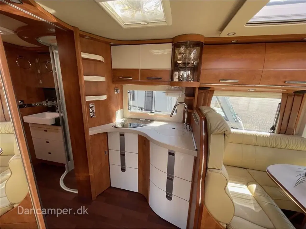 Billede 12 - 2019 - Carthago chic c line   Fiat Carthago Chic C-Line 5.0 – 180 hk | Totalvægt 5.000 kg  Eksklusiv og komfortabel autocamper i absolut topklasse! .