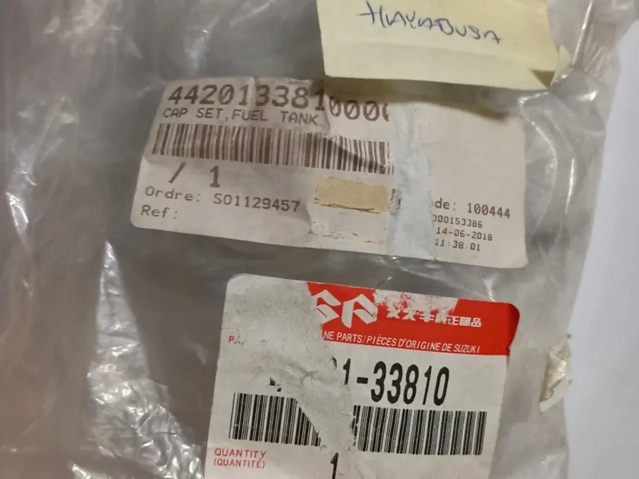 Billede 1 - CAP SET,FUEL TANK