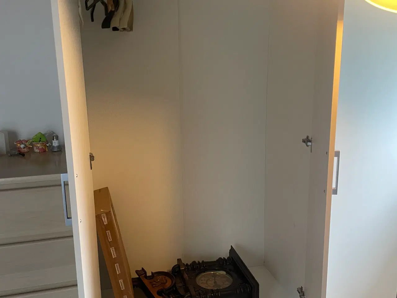 Billede 3 - Garderobeskab Ellested i god stand