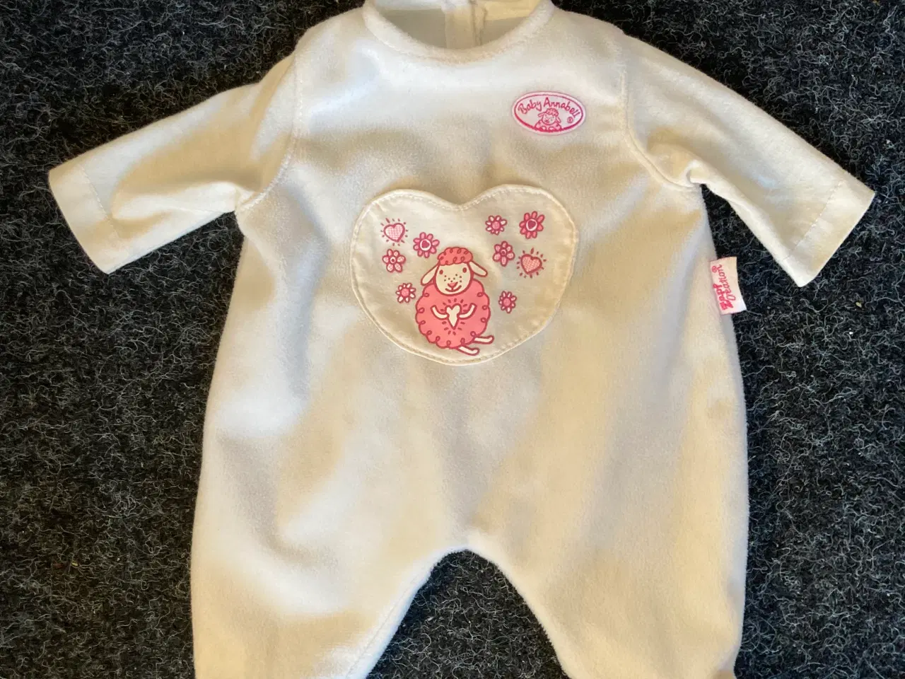 Billede 1 - Dukketøj