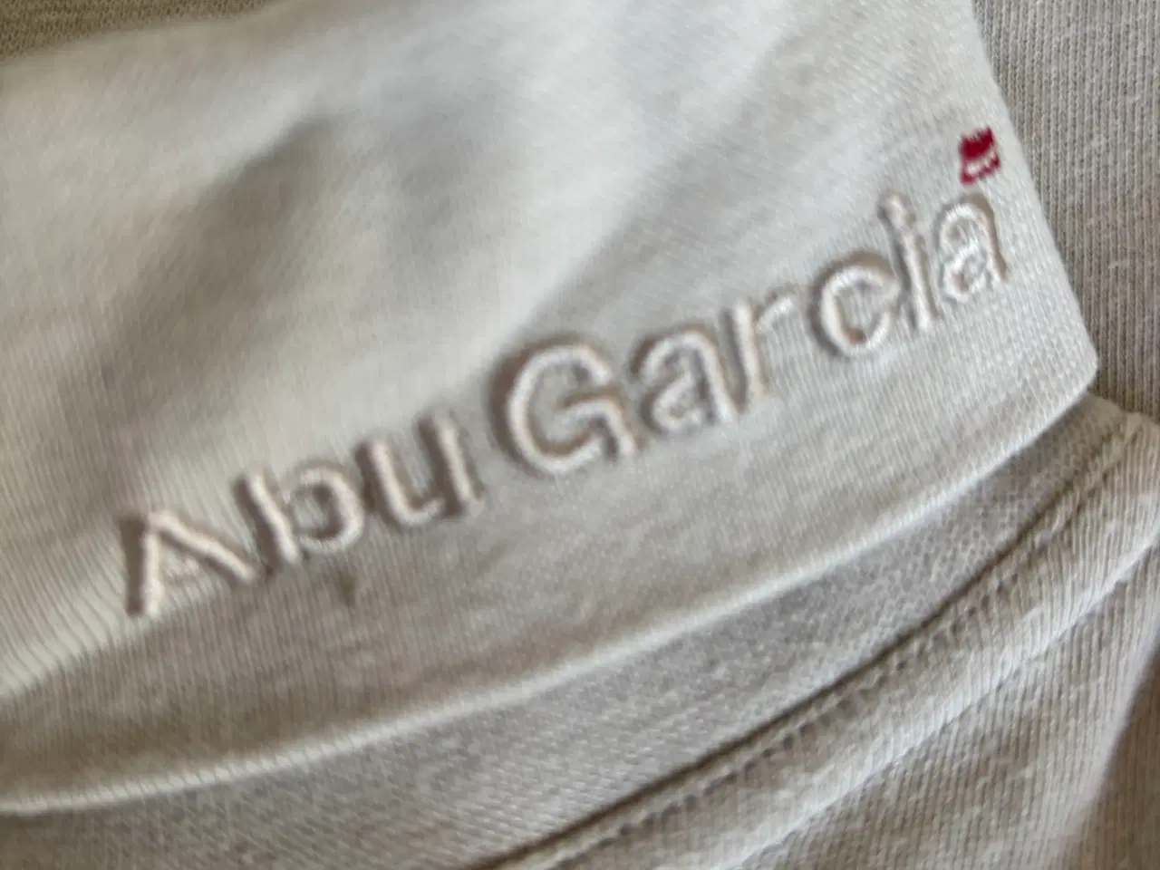 Billede 3 - Sportstrøjer str M/ L