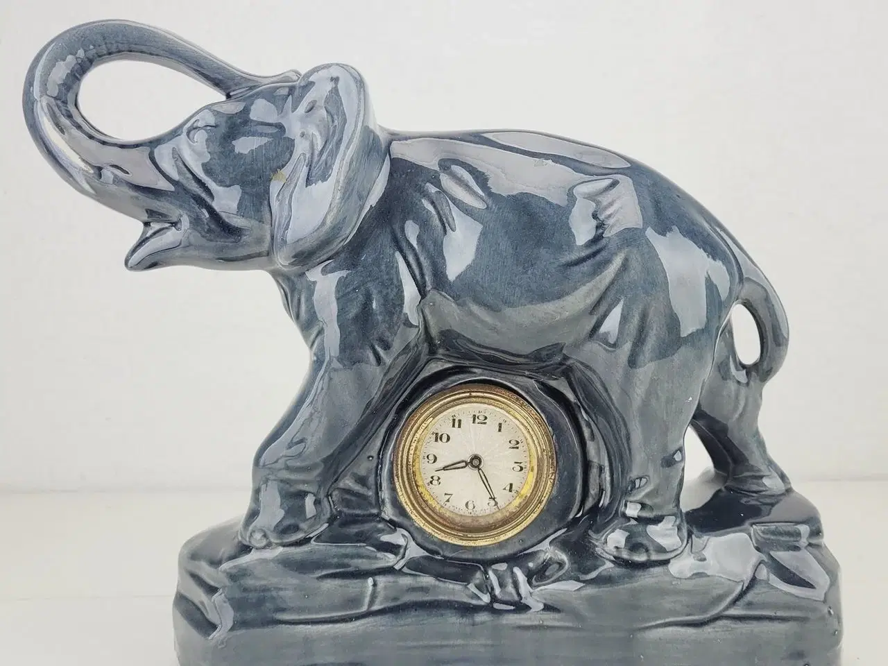 Billede 1 - ⭐️- Porcelæns Elefant med Ur