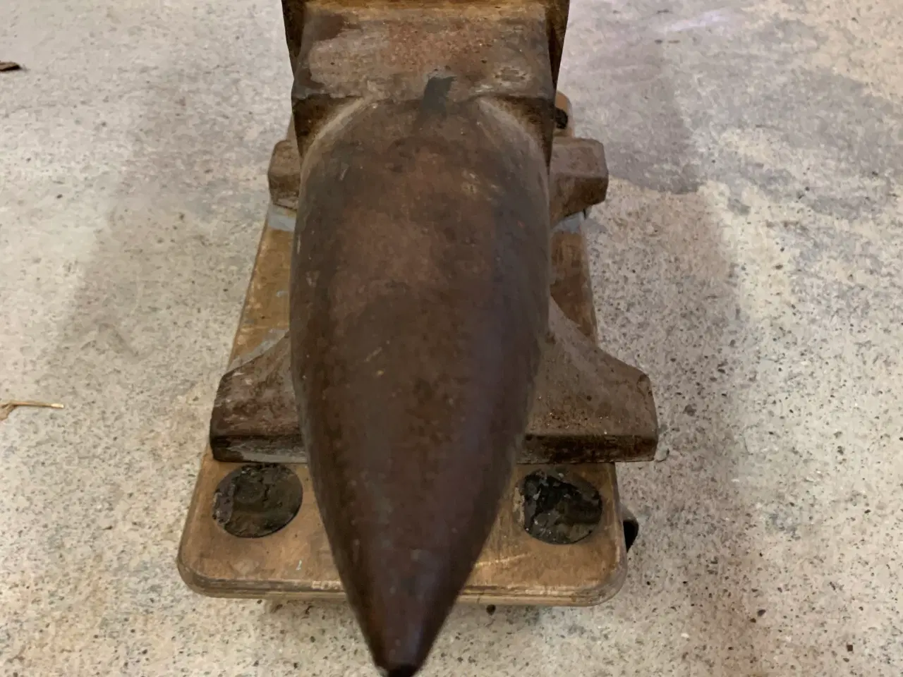 Billede 2 - Ambolt 128 kg støbt i Sverige 