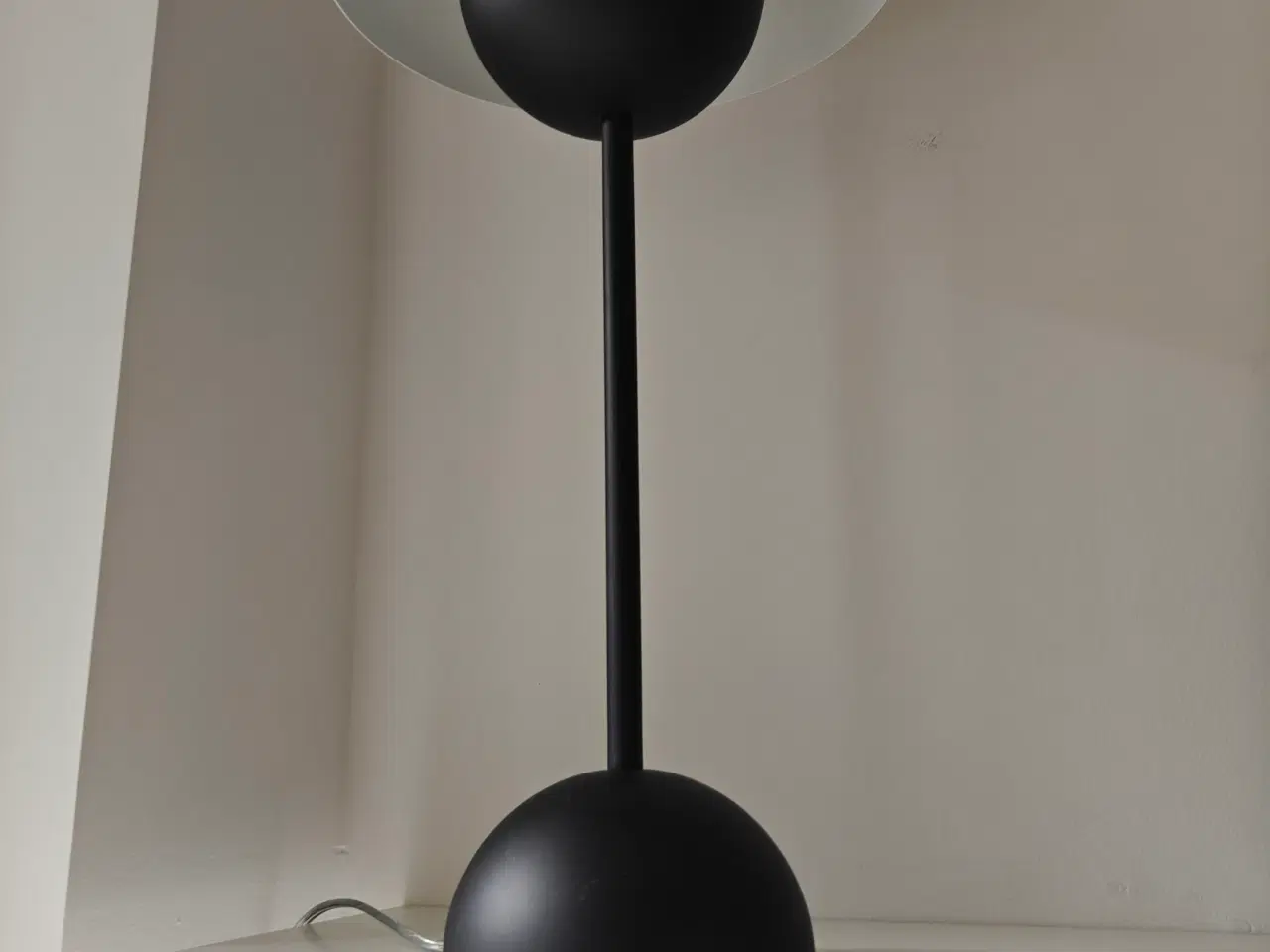 Billede 2 - Werner Panton VP3 bordlampe, 49,cm.