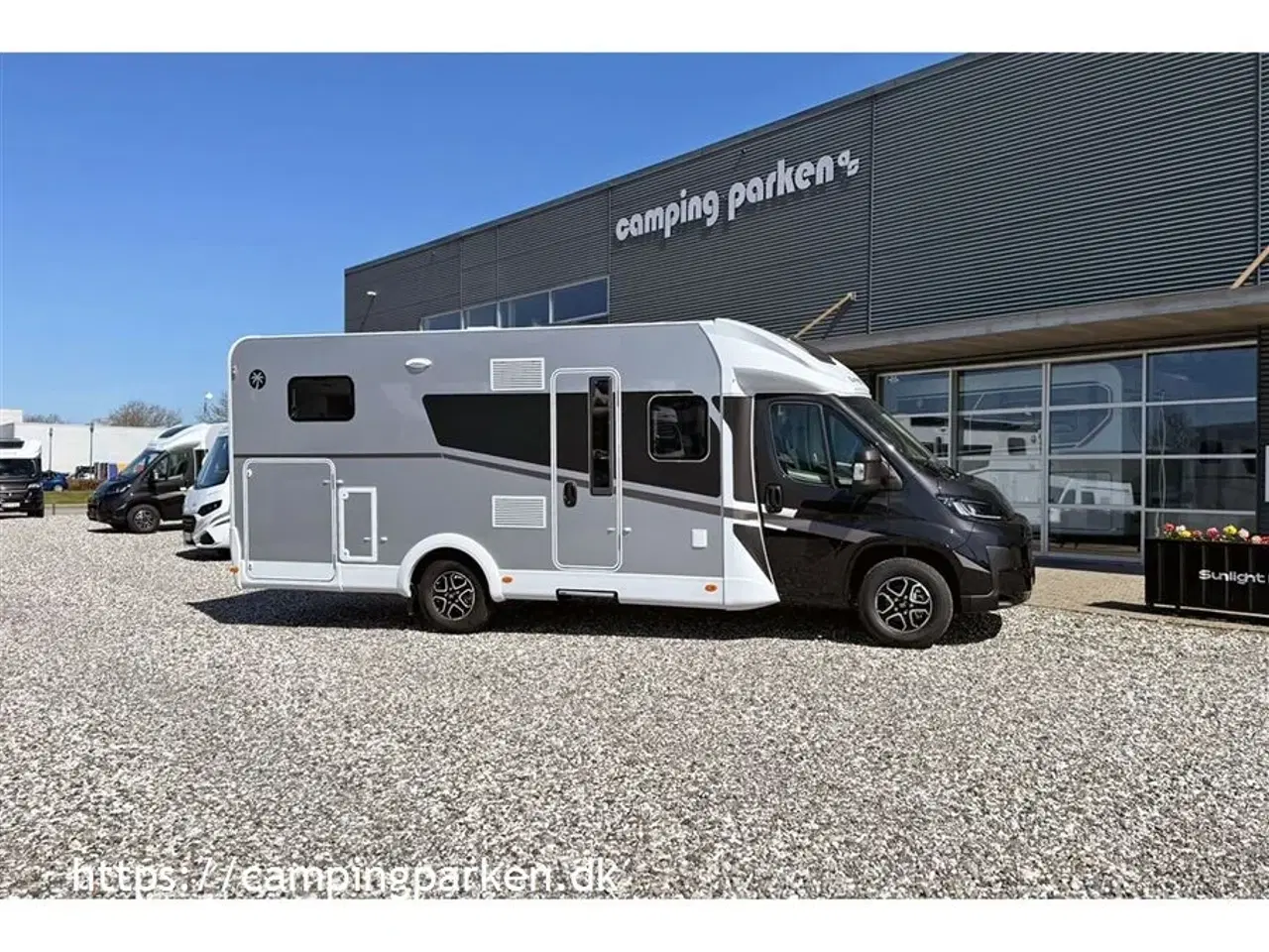 Billede 1 - 2026 - SunLight T 68 C Adventure   Sunlight T 68 C med face-to-face, adaptiv fartpilot, nordic pakke, automatgear