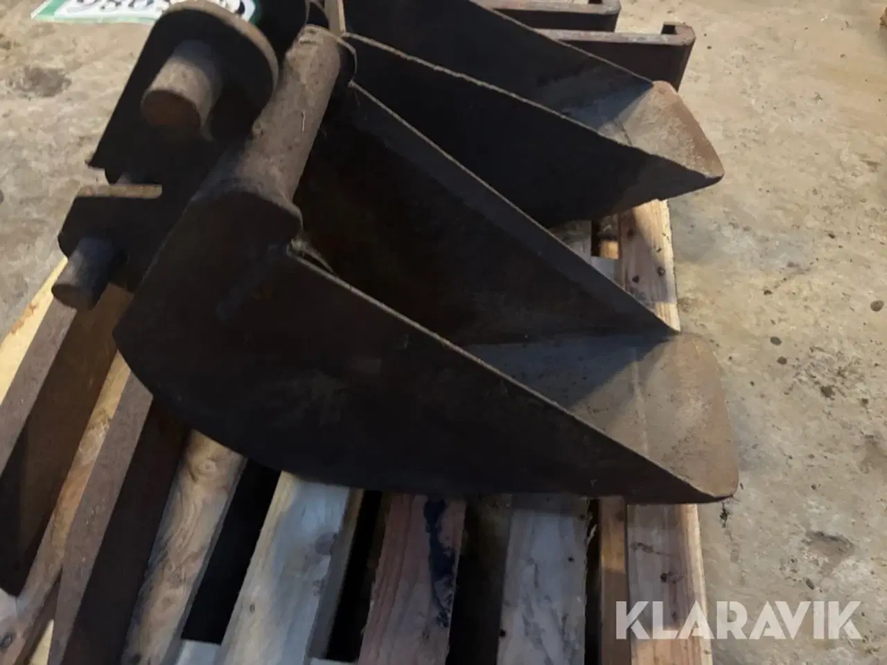 Billede 6 - Pallegafler og to rendeskovle