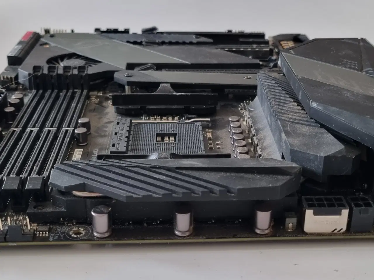 Billede 5 - ASUS ROG CROSSHAIR VIII HERO (WI-FI) X570