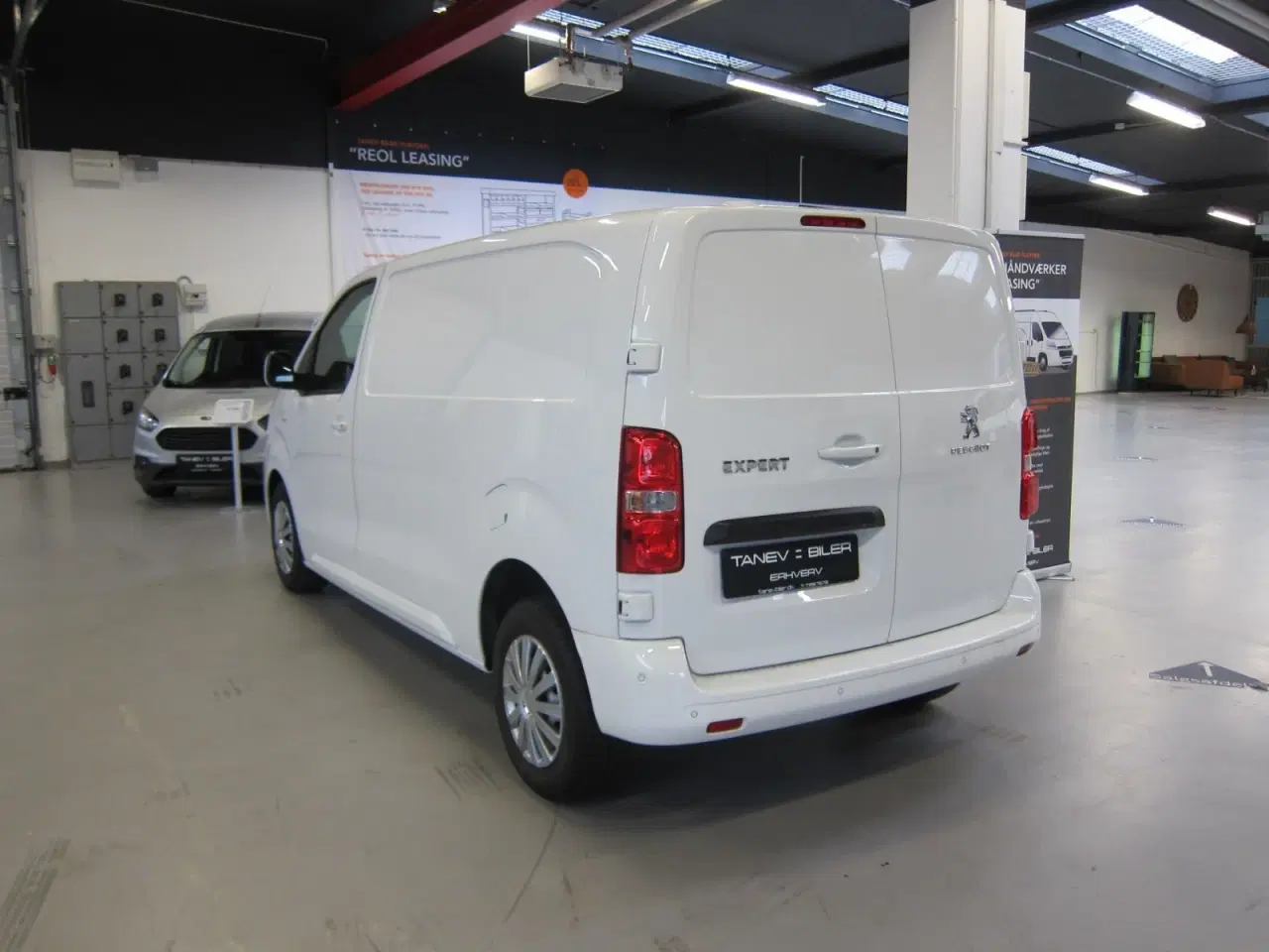 Billede 3 - Peugeot Expert 2,0 BlueHDi 122 L2 Premium EAT8 Van