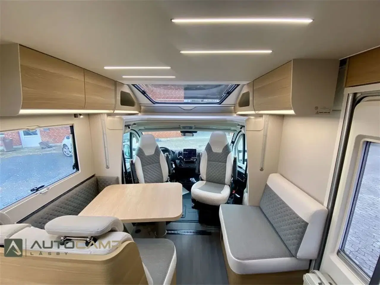 Billede 8 - 2026 - Adria Matrix M670