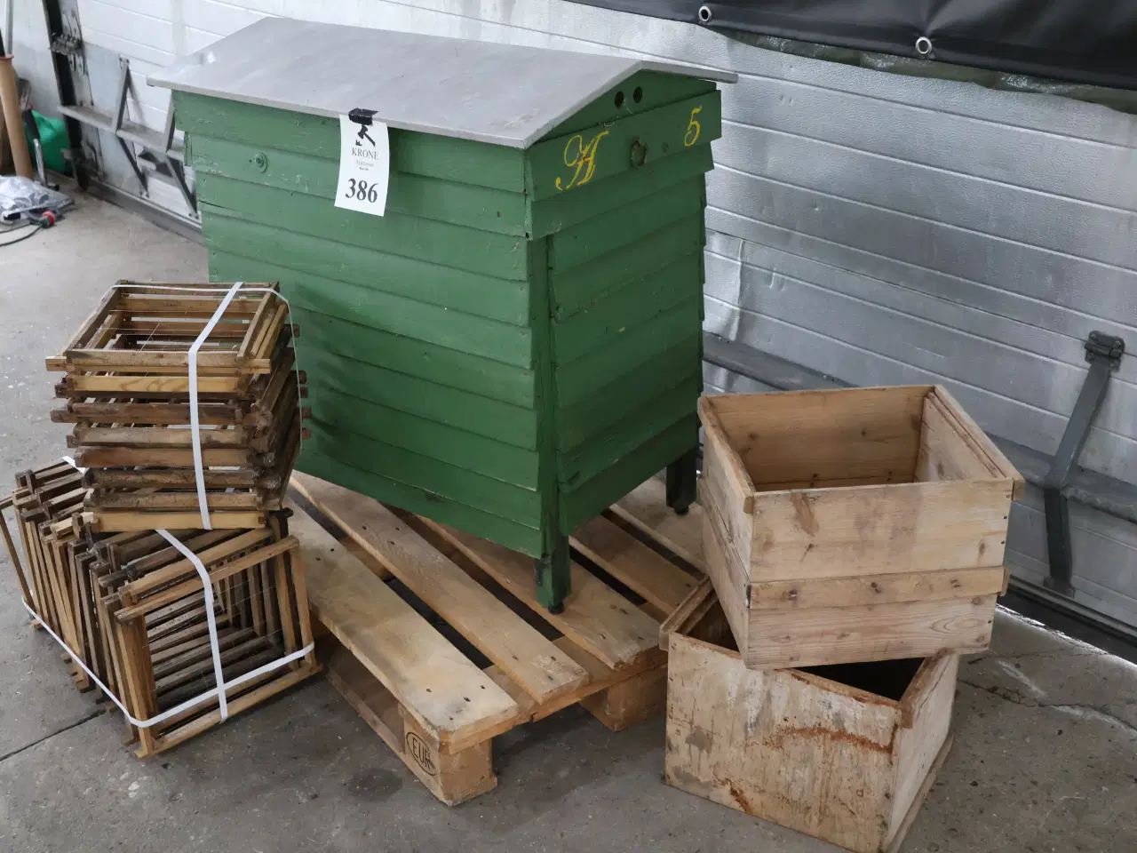 Billede 3 -  Bistade (trugstade) 12"*10"
