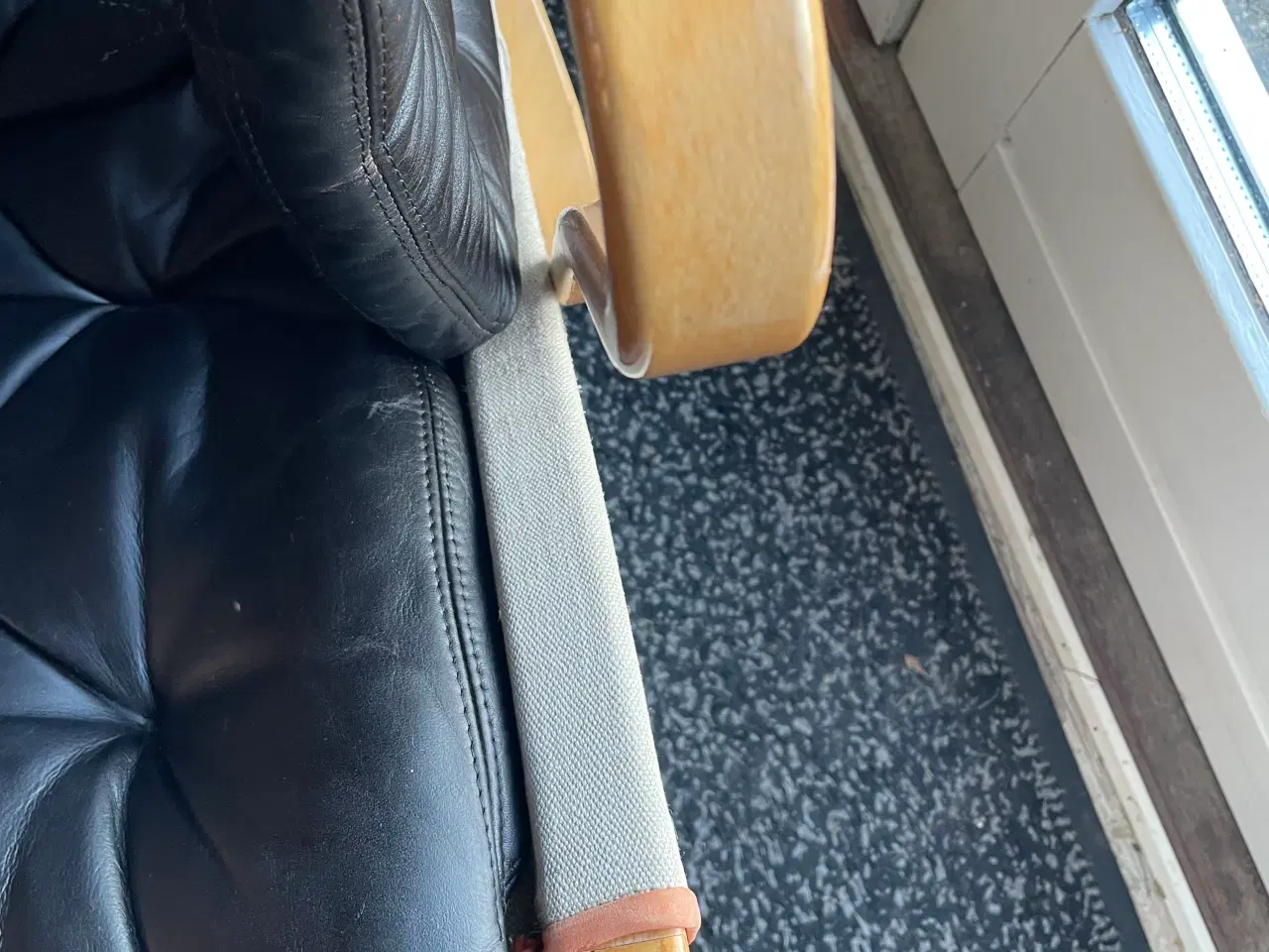 Billede 11 - Pernilla lænestol designet af Bruno Mathsson