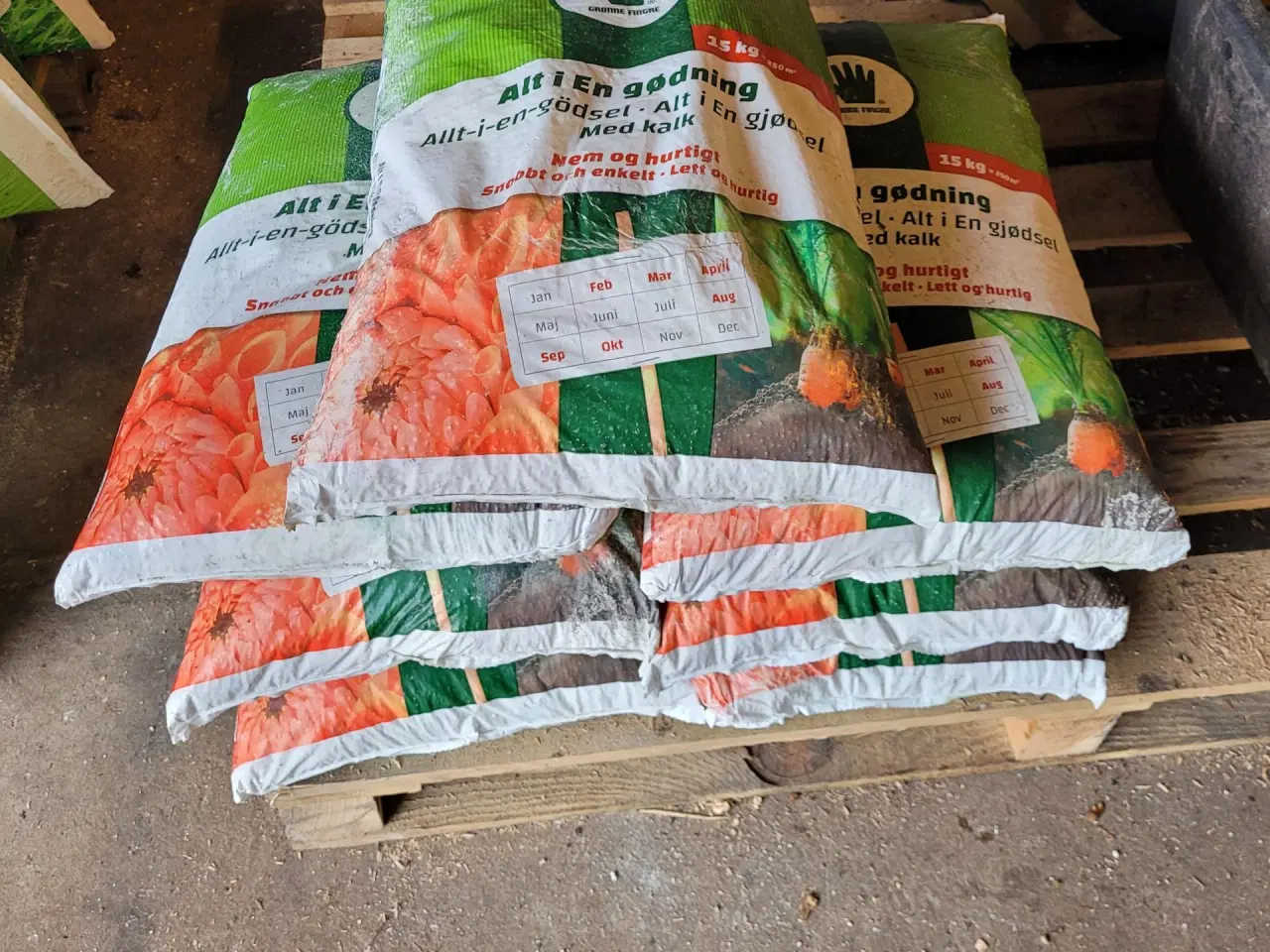 Billede 2 - Alt i en gødning 2x15 kg.