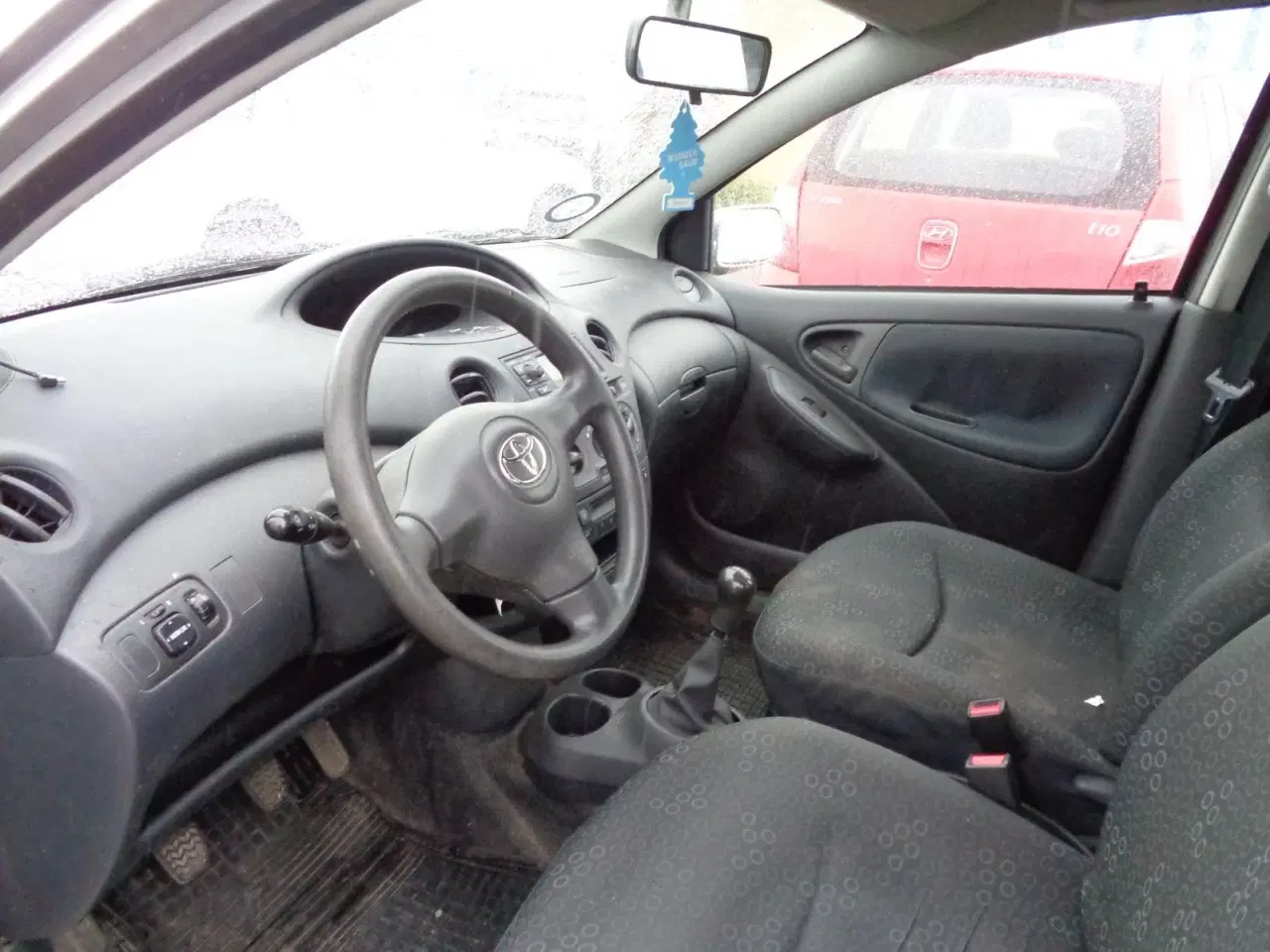 Billede 8 - Toyota Yaris 1,3 DL