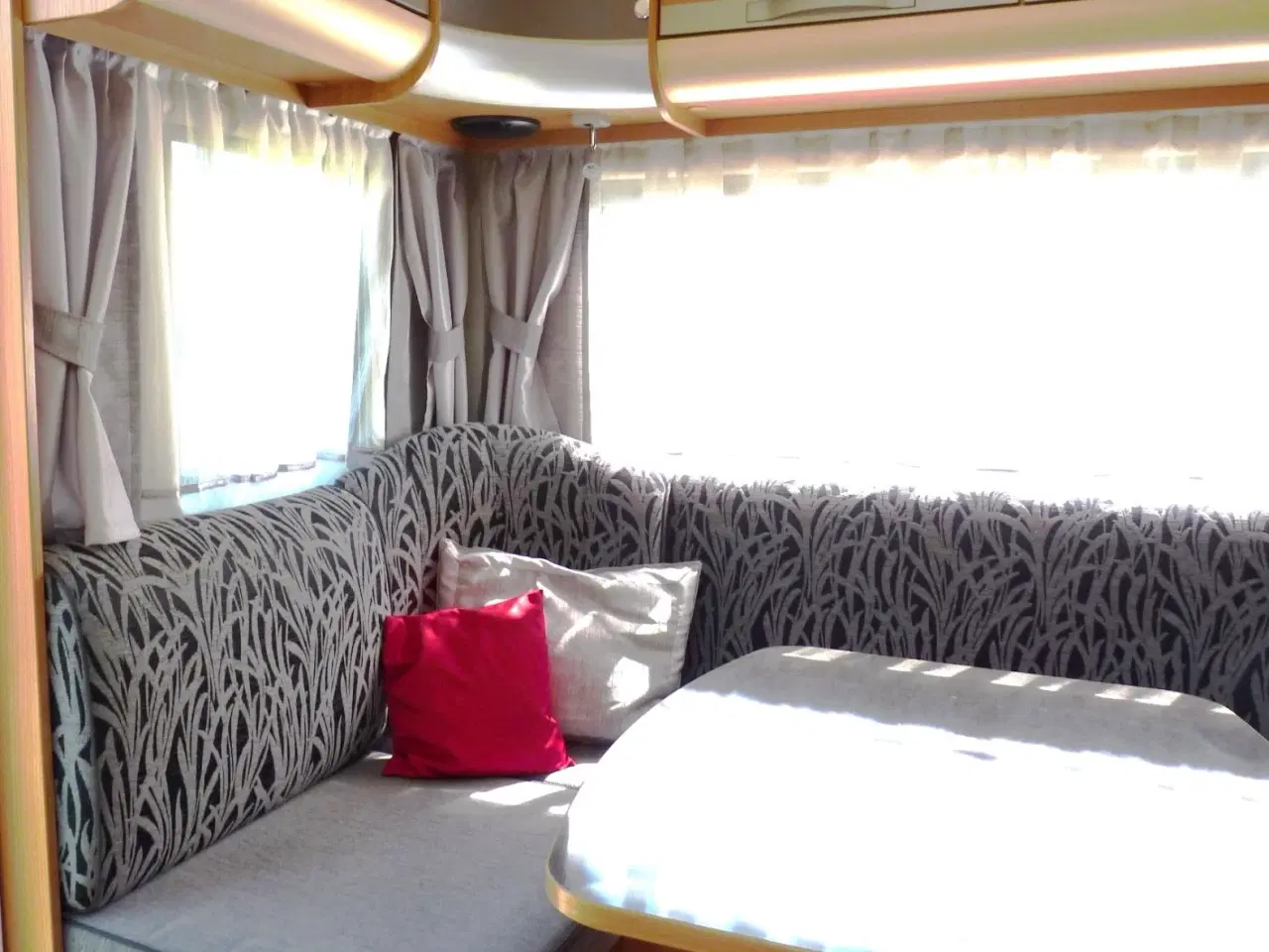 Billede 3 - Campingvogn Adria Adora 472 LU