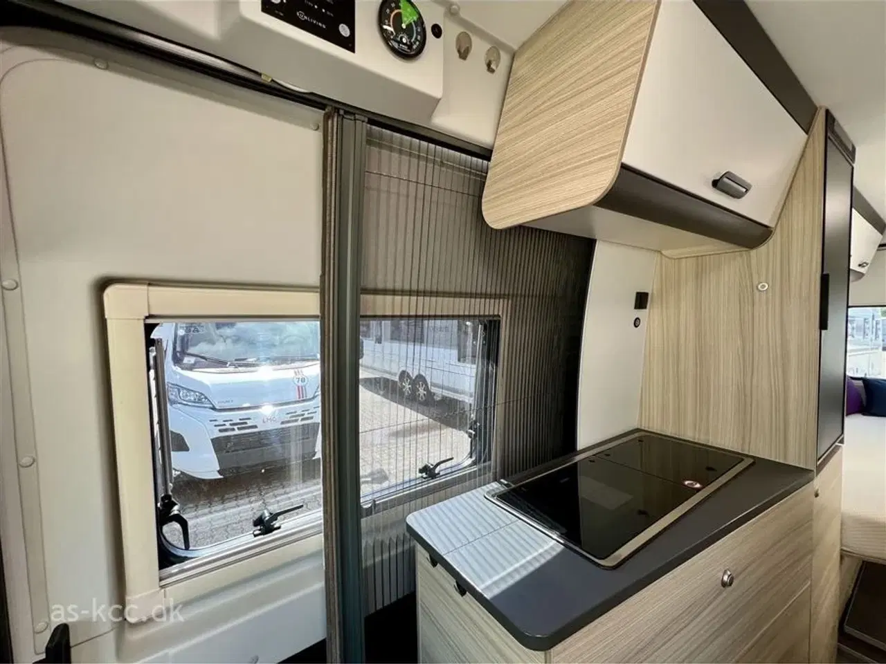 Billede 11 - 2024 - Sun Living V 65 SL   Flot Sun Living V 65 SL med 2 Enkelt senge.