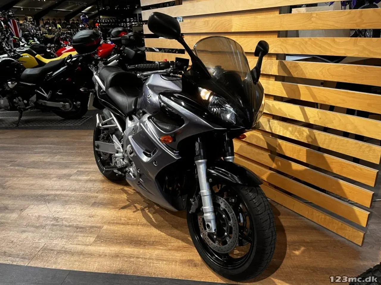 Billede 2 - Yamaha FZ6