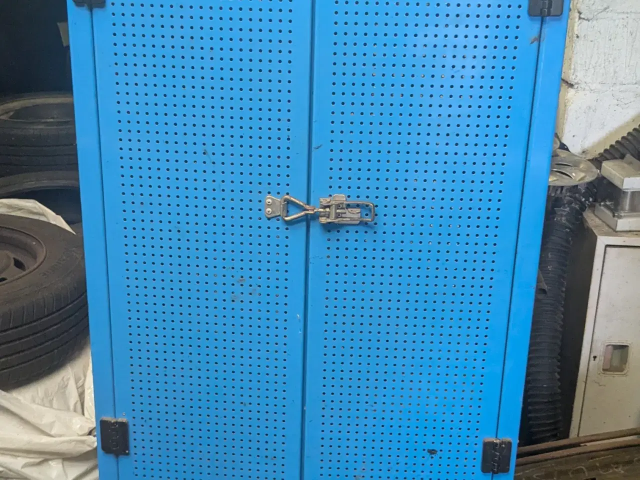 Billede 1 - Værksteds skab