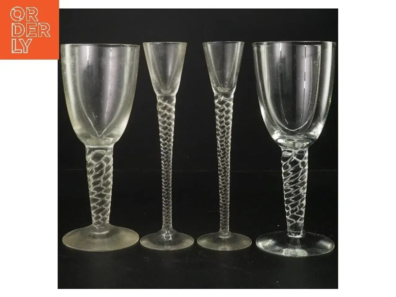 Billede 2 - Sæt af dekorative glas (str. 8,5x22 cm)