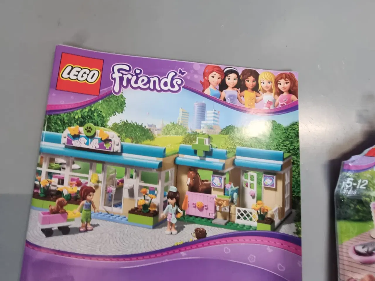 Billede 1 - Lego Friends 8 store, 10 små(inkl. Brugsanvisning)