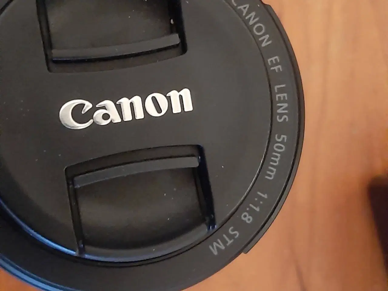 Billede 1 - Sælges: Canon 2000D digital spejlreflex kamera 24M