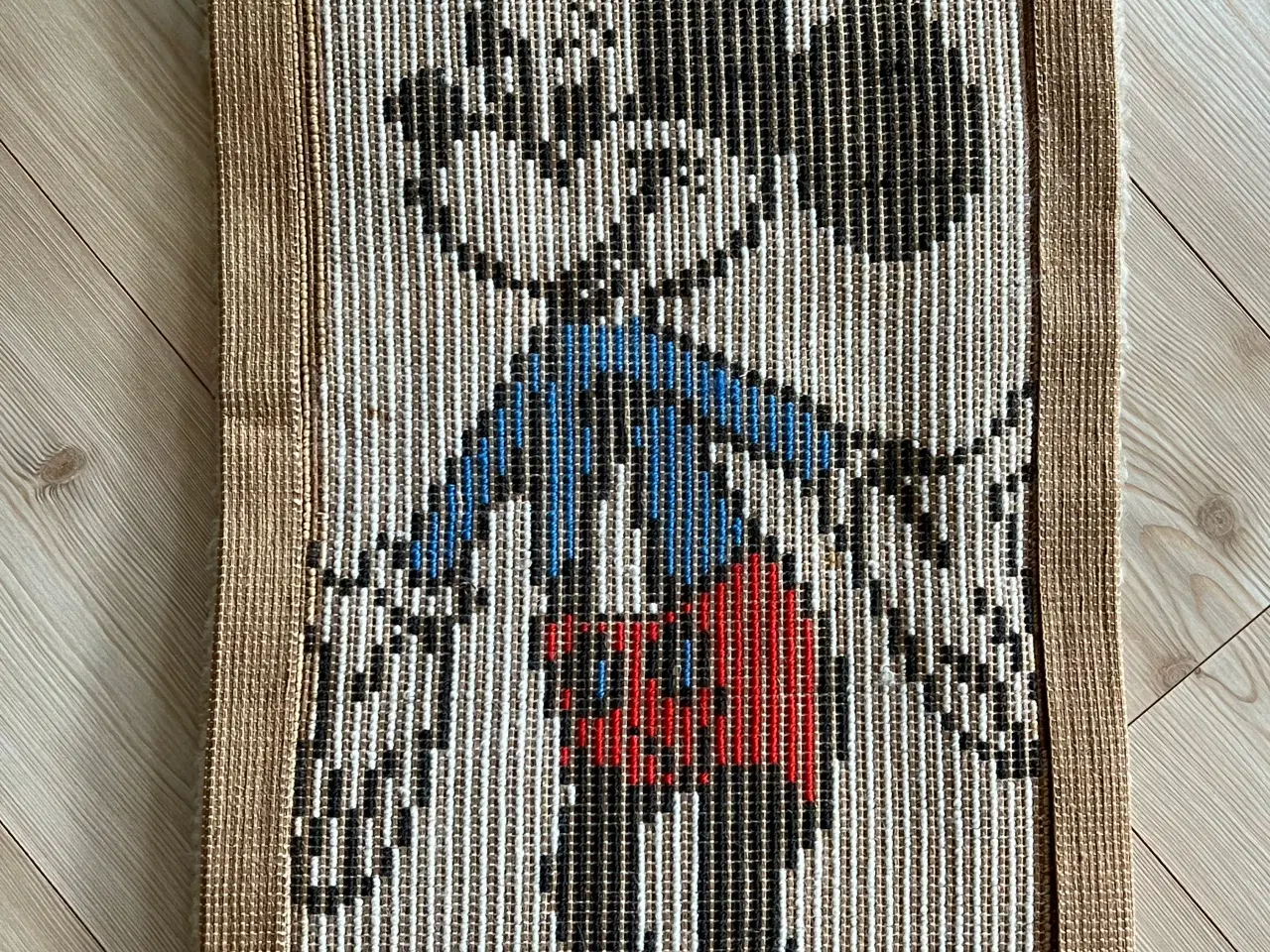 Billede 5 - Vintage håndlavet vægtæppe – Mickey Mouse (40 × 70