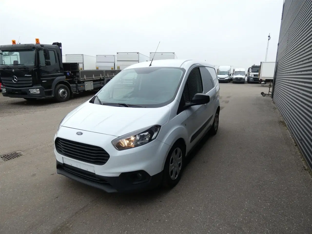 Billede 6 - Ford Transit Courier 1,5 TDCi Trend 75HK Van 6g