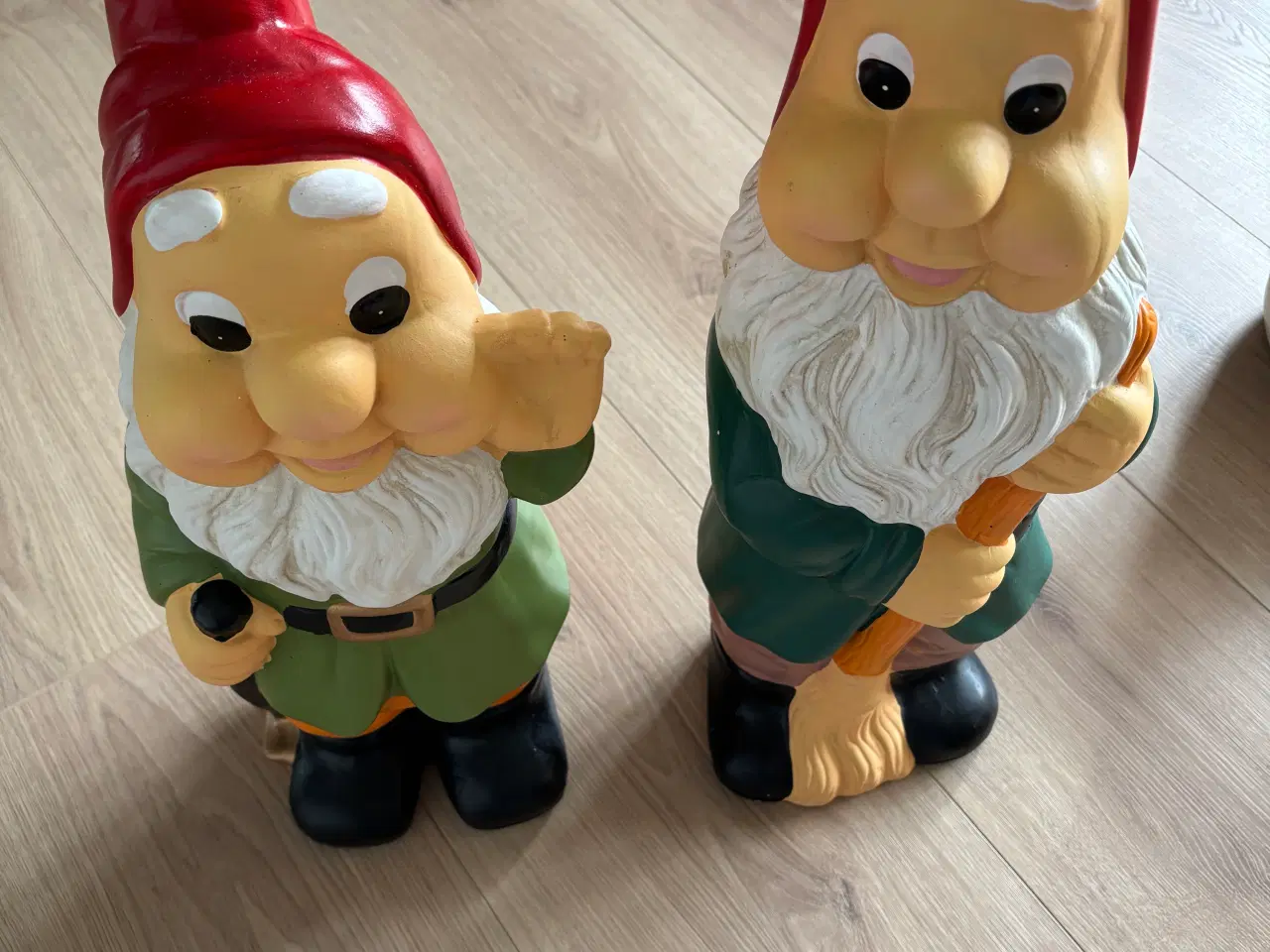 Billede 2 - Julenisser til ude og inde