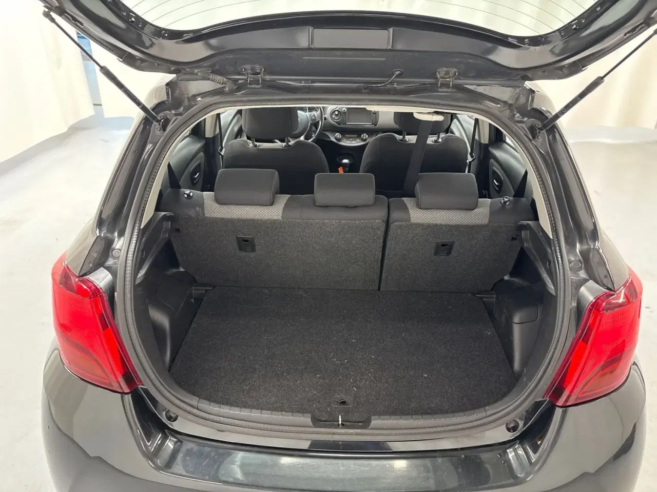 Billede 4 - Toyota Yaris 1,5 Hybrid H2 Komfort e-CVT