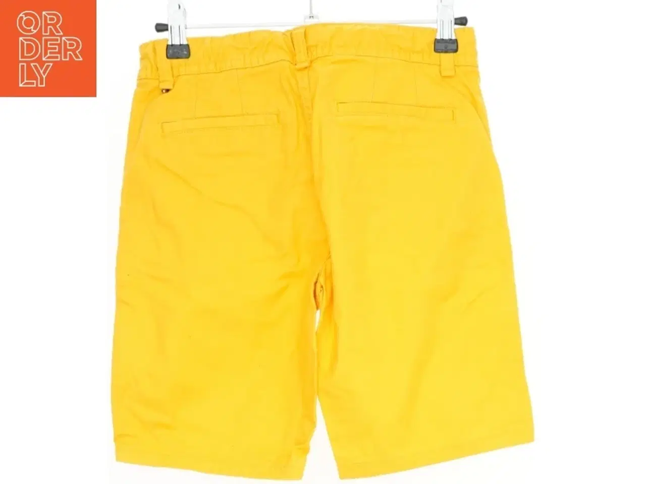Billede 2 - Gule shorts fra Tommy Hilfiger (str. 140)