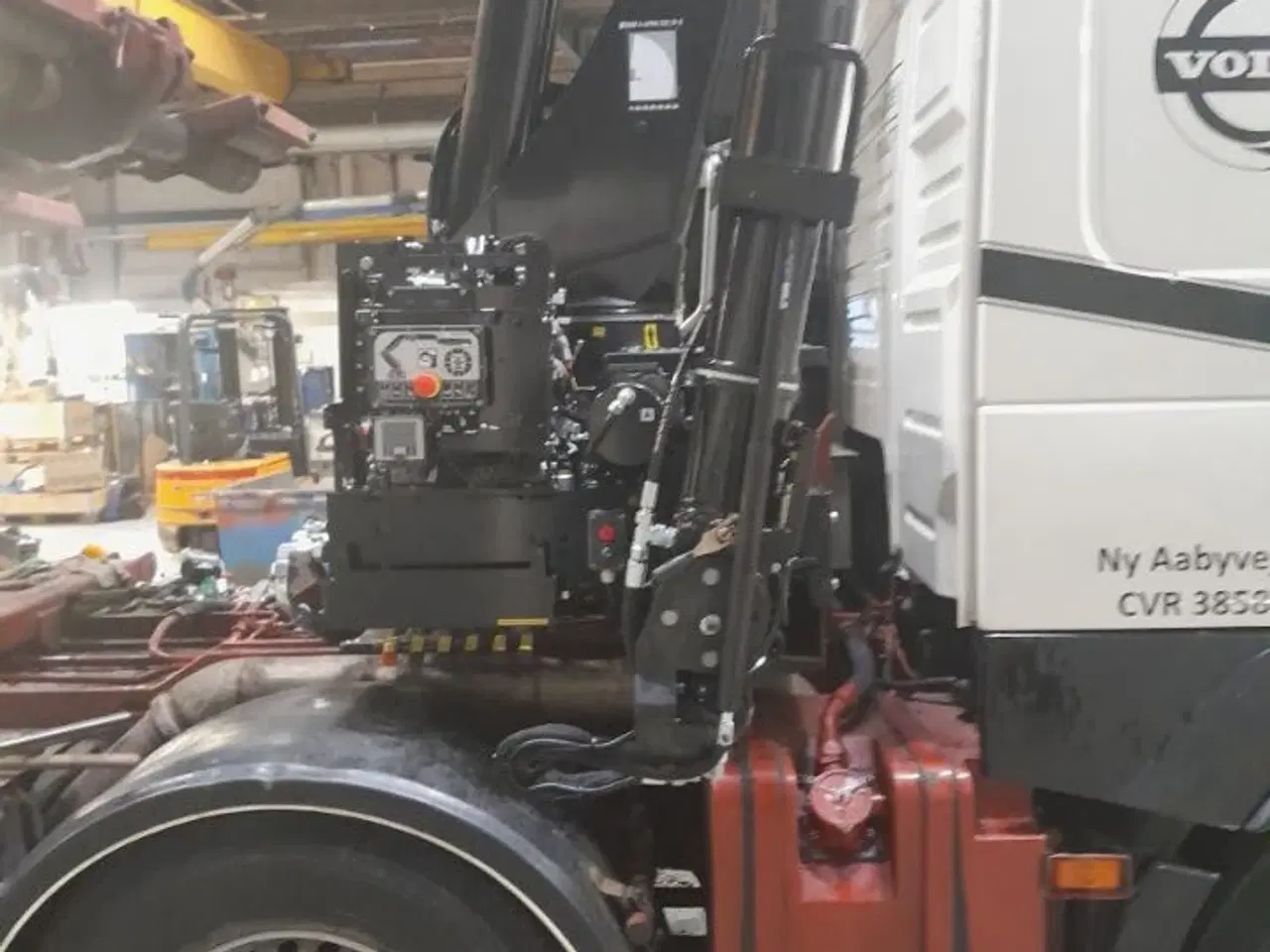 Billede 6 - Volvo fm500 med kran og hejs