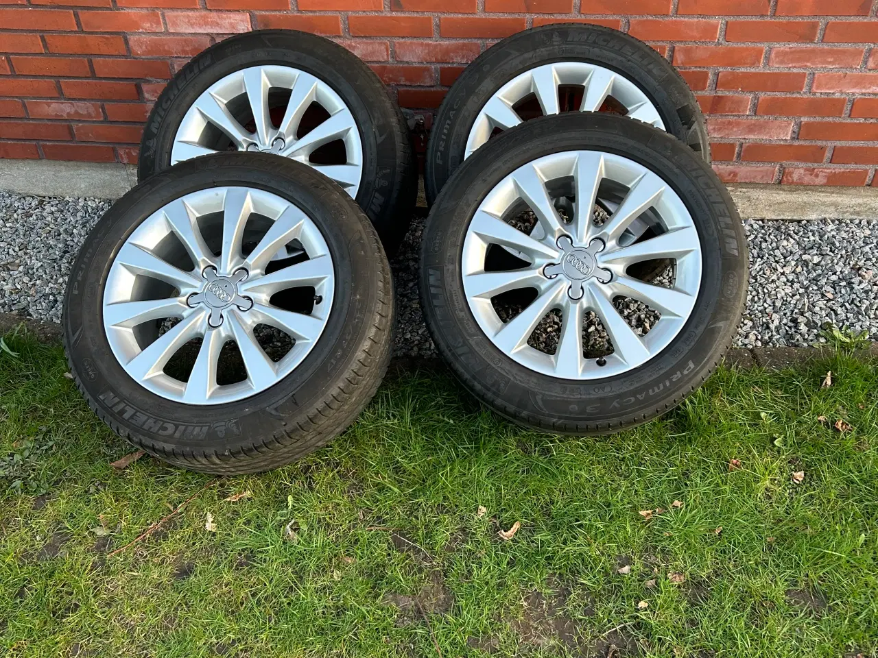 Billede 1 - Audi fælge med sommerdæk og masser af mønster