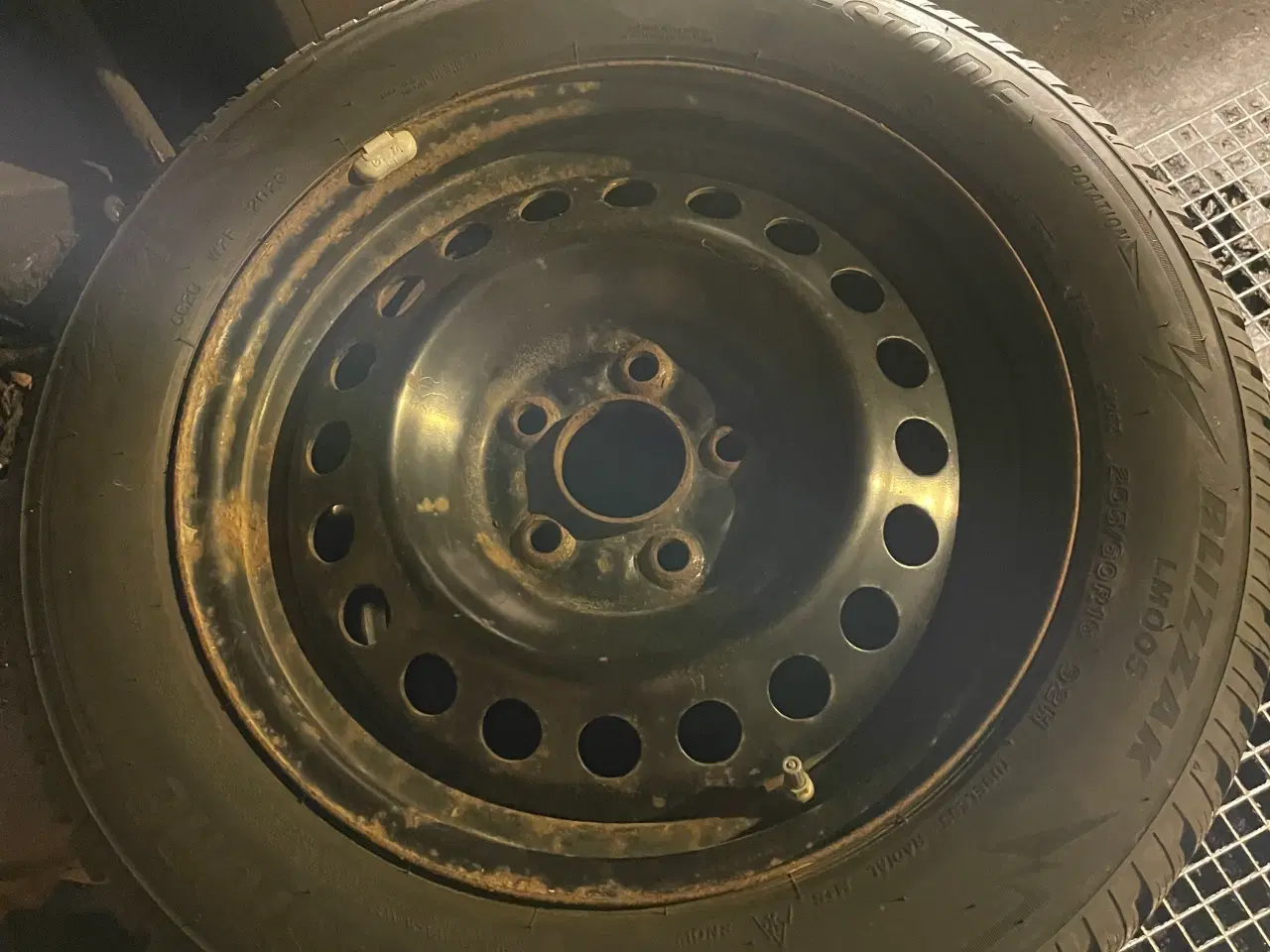 Billede 2 - Stålfælge med vinterdæk